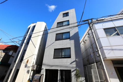 El edificio en el que está el departamento