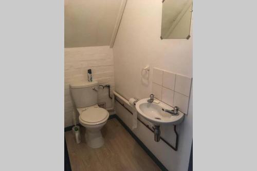 Bilik mandi di Bagatelle