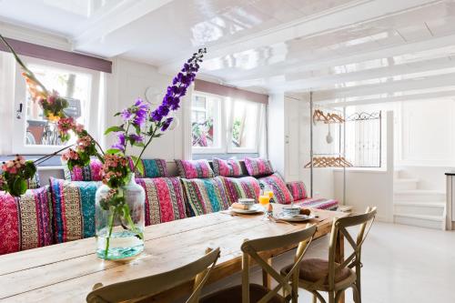 Et opholdsområde på Luna's Hideaway