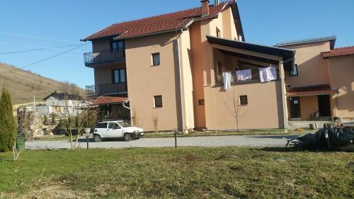 Budova, kde se apartmán nachází
