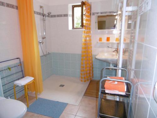 Phòng tắm tại Le Val Léron