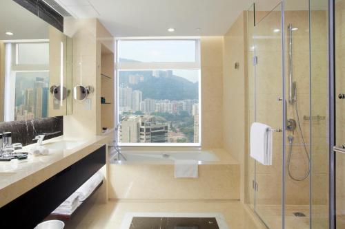 Koupelna v ubytování Crowne Plaza Hong Kong Causeway Bay by IHG
