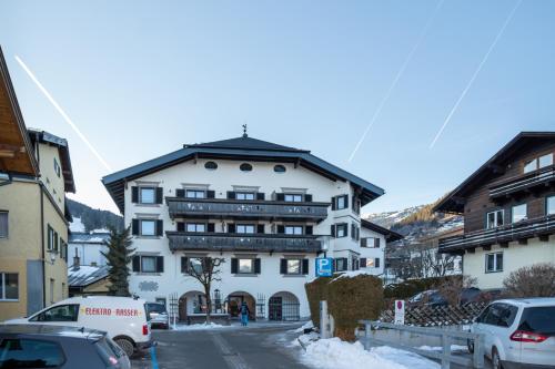 Gallery image of Appartementhaus AURUM in Zell am See