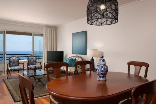 Aura Monumental - Pool Retreat by LovelyStay