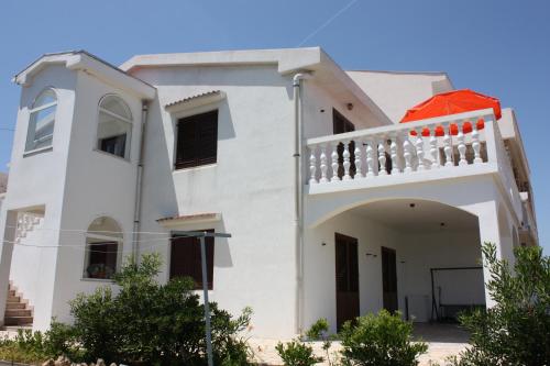 On the beach apartment – Photos 2