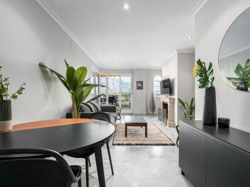 Beautiful 2 bed Apt with amazing views - RDR203
