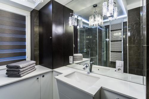 Kúpeľňa v ubytovaní ResiNest Apartamenty Nowe Bojary