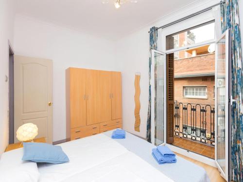 Apartment Gracia- Providencia by Interhome