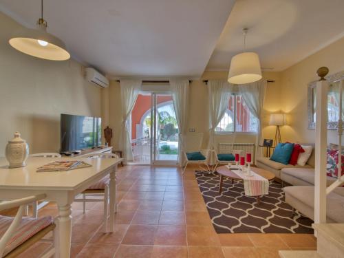 Holiday Home Campoverde by Interhome