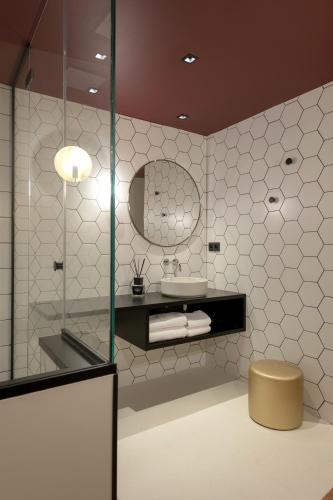 Gallery image of MiHotel Tour Rose in Lyon