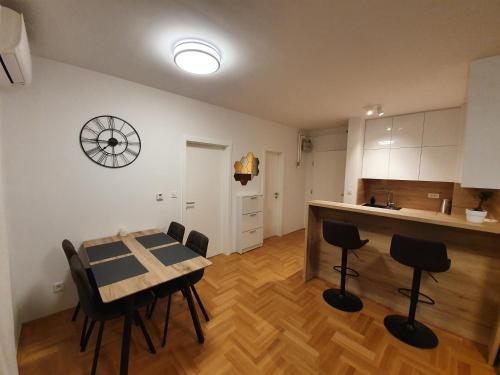 Kuchyň nebo kuchyňský kout v ubytování Apartman Luka Zagreb