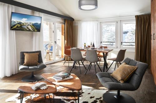 Χώρος καθιστικού στο Ecrin Blanc Resort Courchevel - Aquapark