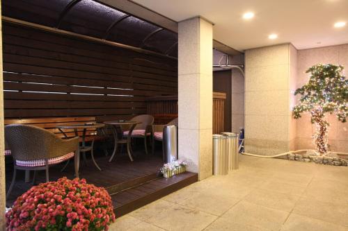 Ruang duduk di Hill House Seoul Myeongdong