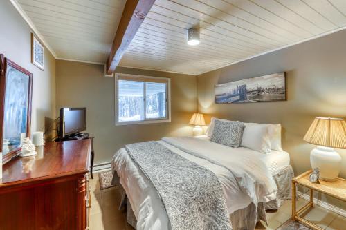 Ένα ή περισσότερα κρεβάτια σε δωμάτιο στο Mount Snow Chalet