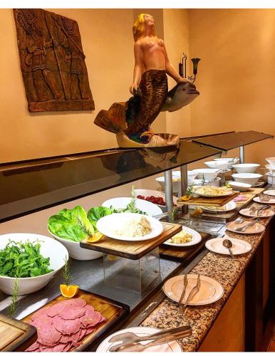 Mad på lejlighedshotellet eller i nærheden