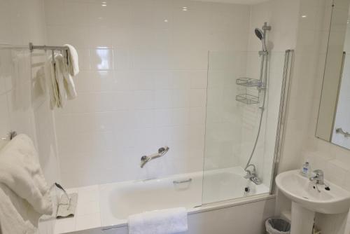 Bilik mandi di Toothbrush Apartments - Ipswich Waterfront South - Avalon Court