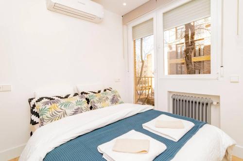 Superb Apartment near Madrid Rio by Batuecas