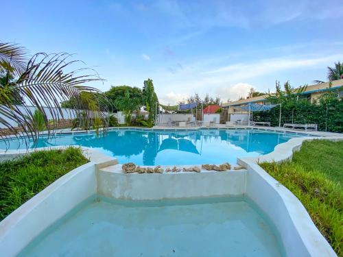 Bazén v ubytování Aqua Resort nebo v jeho okolí