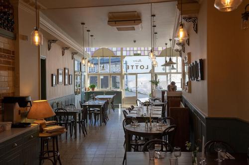 Bistro Lotteにあるシーティングエリア