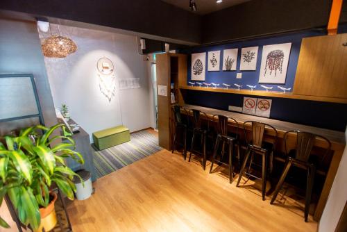 コタキナバルにあるHomy Seafront Hostelのギャラリーの写真