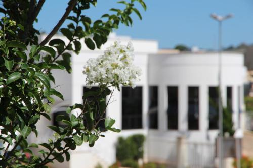 Το κτήριο όπου στεγάζεται  το ξενοδοχείο