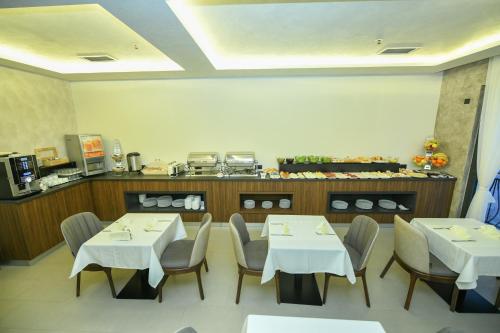 Una cocina o cocineta en Hotel Lazaro