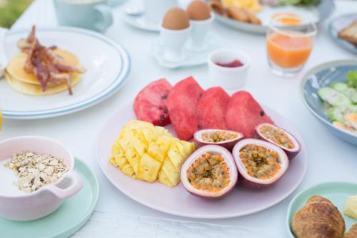 Еда / где поесть недалеко от курортного отеля