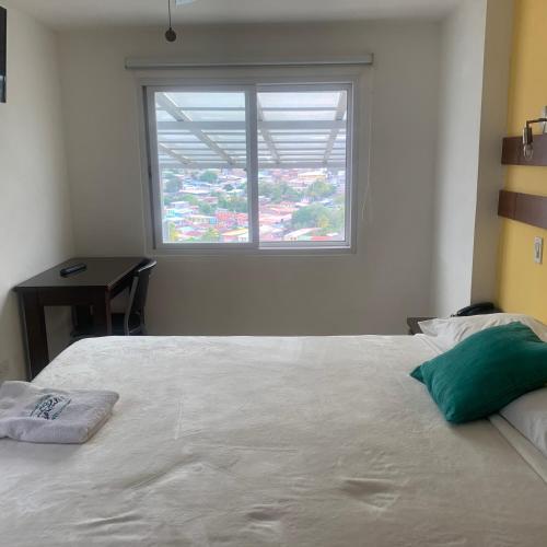 Postel nebo postele na pokoji v ubytování Hotel Tijerinos