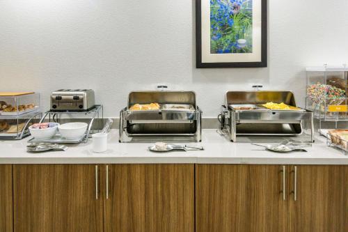 Φαγητό σε αυτό το ξενοδοχείο ή κάπου εκεί κοντά