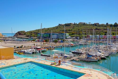Marina Ocean Residence