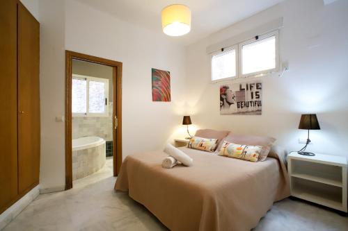 Photo de la galerie de l'établissement Valencia Centro. Wifi/AACC Jacuzzi, à Valence