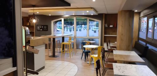 Χώρος καθιστικού στο ibis Carcassonne Centre - La Cité