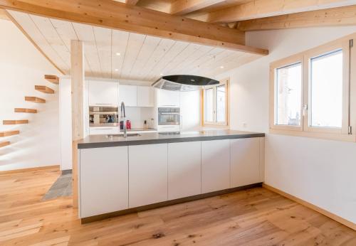 Kuchyň nebo kuchyňský kout v ubytování Chalet Ledibach