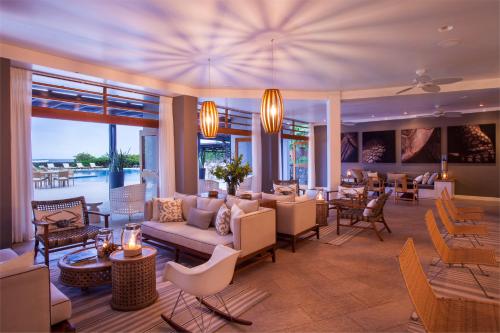 Posezení v ubytování Finch Bay Galapagos Hotel