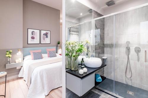 Kupaonica u objektu Sagasta Suites Luxury Apartments