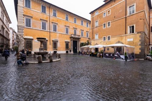 Casa Coronari a Palazzo Bonaventura