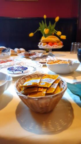 Jídlo v hotelu nebo okolí