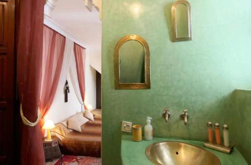 Kamar mandi di Riad Al Warda