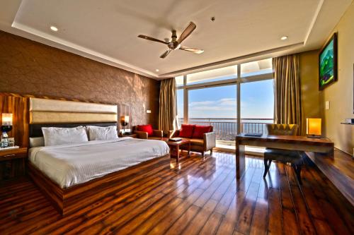 Llit o llits en una habitació de Hotel Inclover-A Peaceful Retreat