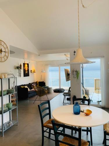 Ruang duduk di Seaside Rentals