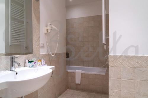 Koupelna v ubytování Ripetta 25 Prestige Rooms