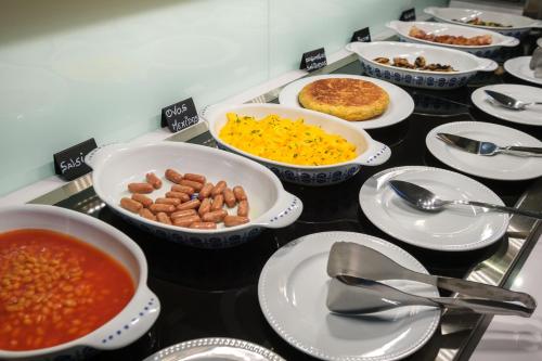 Еда / где поесть недалеко от отеля