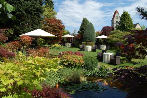 Un jardín fuera de Hotel Der Löwen