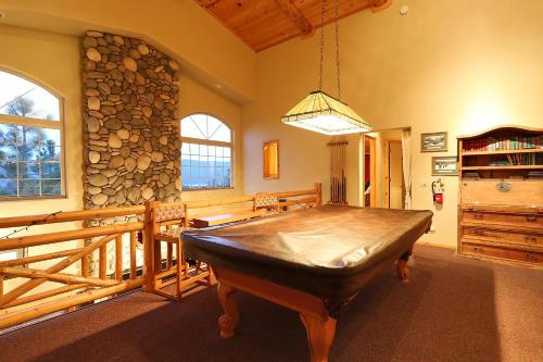 Summit Ski-Inn Ski-Out – Photos 4