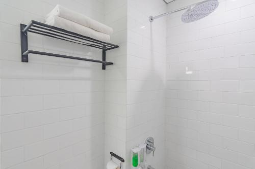 Koupelna v ubytování RedDoorz Premium @ Hotel Hebat
