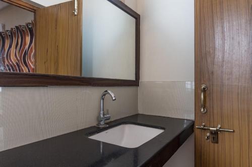 Koupelna v ubytování Hotel Renuka