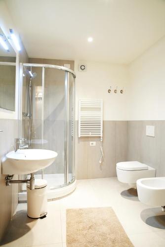 Ένα μπάνιο στο Porta Nuova Bergamo Apartments