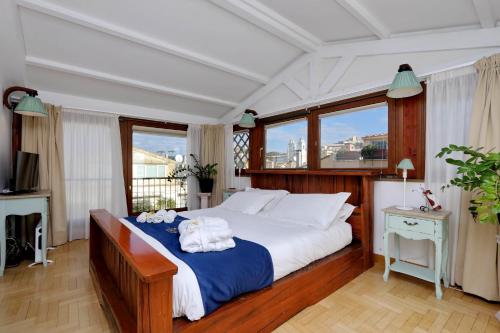 Frattina Family Romantic Superior Suite