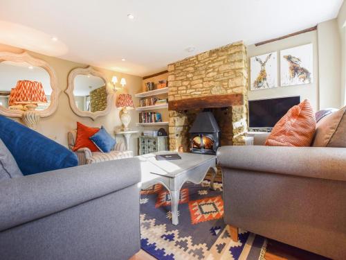 A seating area at Appletree Cottage