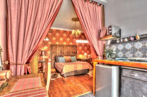 Ein Bett oder Betten in einem Zimmer der Unterkunft Oak View Manor